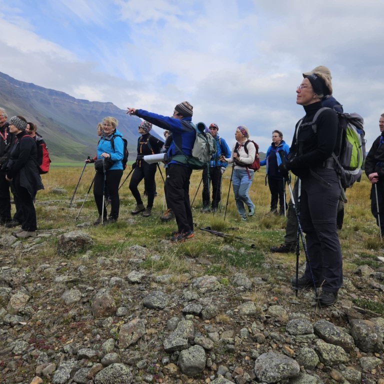 12e5b1d0-6724-42d7-b4ed-13d5745b532d