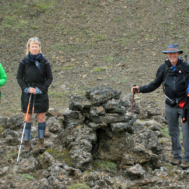 Fornleg varða á Almannaveginum, syðst og austast í Þrengslunum.