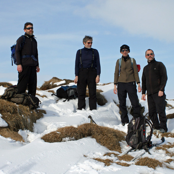 Á tættunum af Hrappsstaðaseli. Frá v: Frímann, Brynleifur, Grétar og Konráð