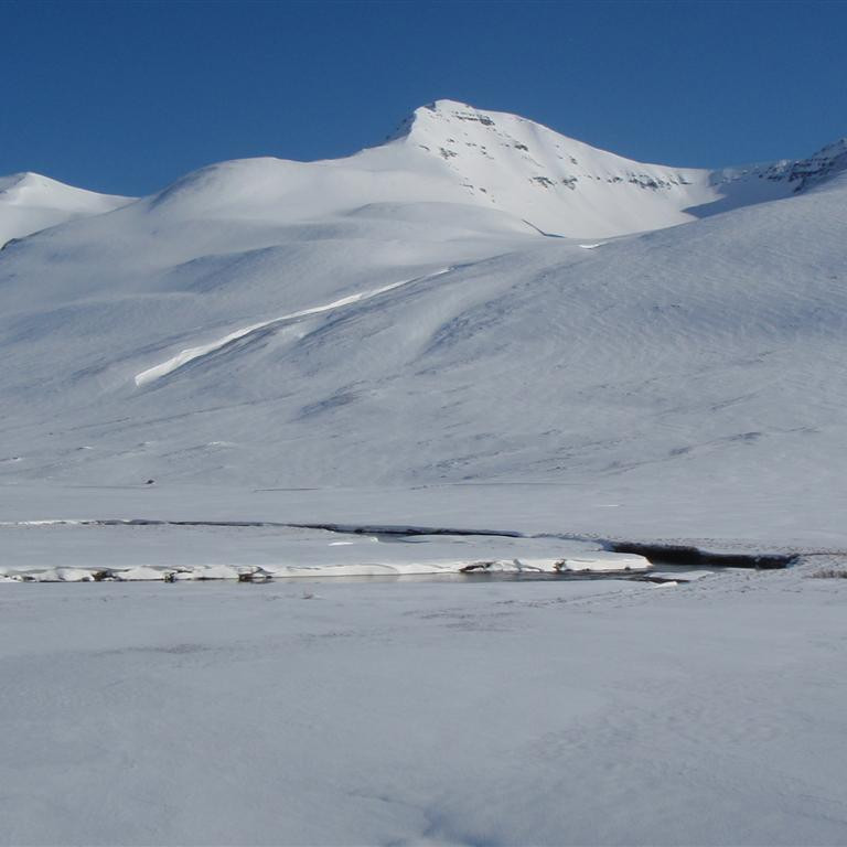 Vatnsendaskál og Steinneshnjúkur.
