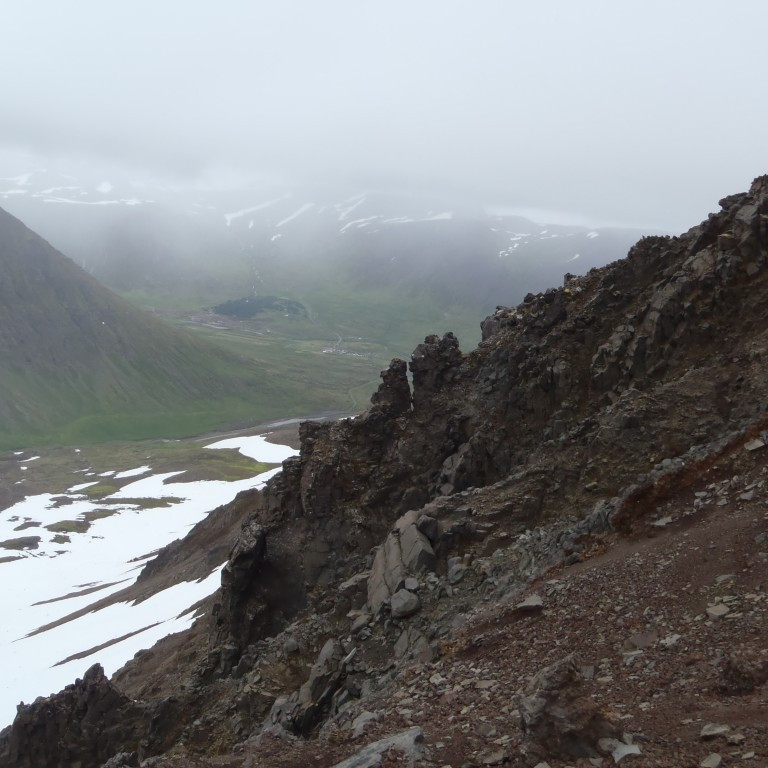 Séð upp í Siglufjarðarskarð.
