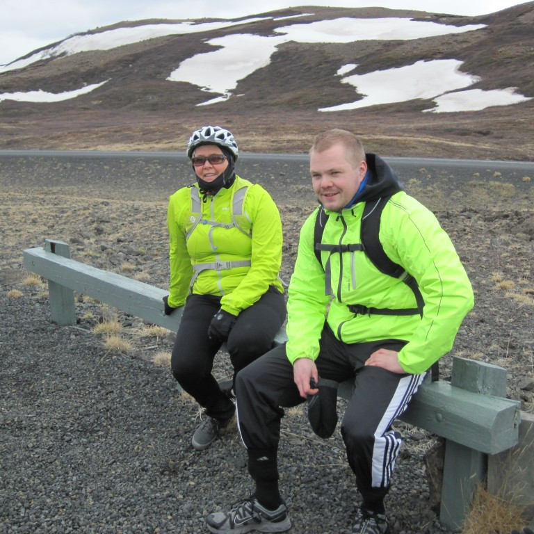 Þórunn og Árni fyrsta stopp við gatnamótin norðan vatns