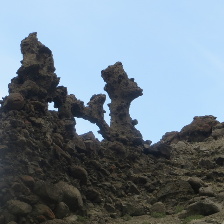 Furðuverur í Hellishlíð