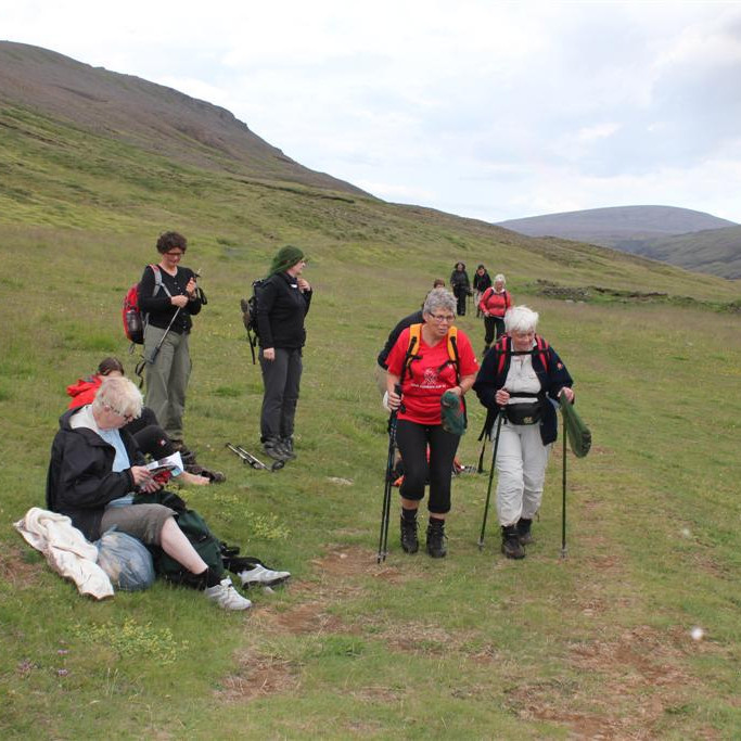 Margrét og Jóhanna að koma í mark