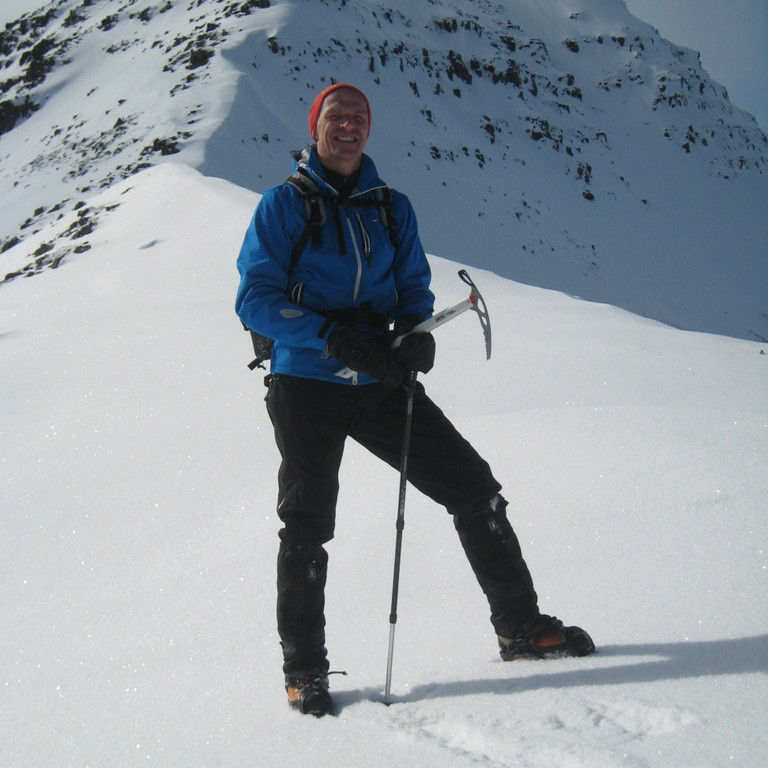 Viðar með toppinn í baksýn