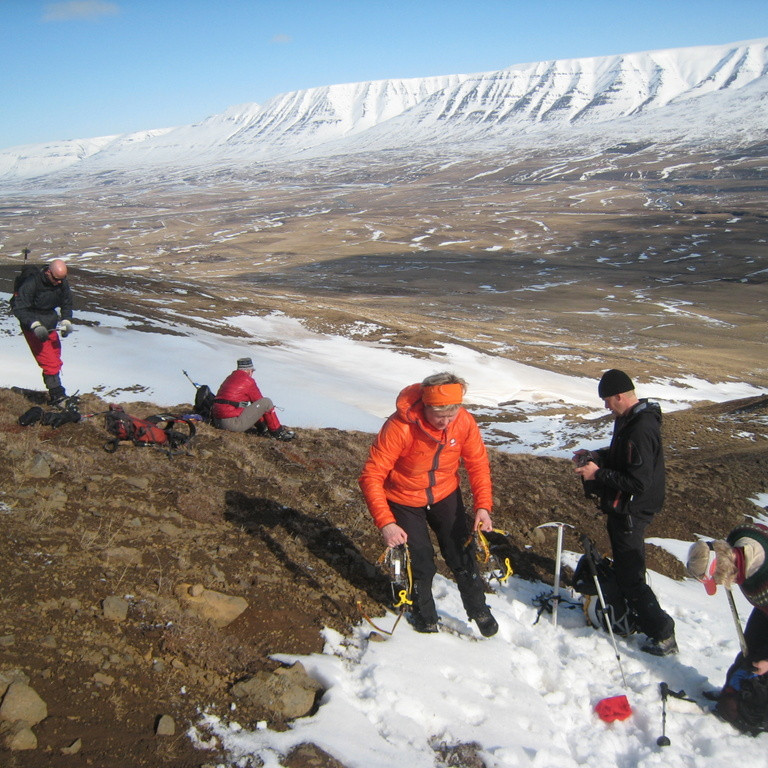 Broddarnir teknir af nú er stutt til byggða
