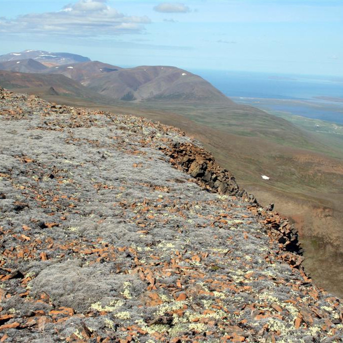 Til norðurs af Kaldbak, Tindastól ber hæst, Gilsbubga f. miðju