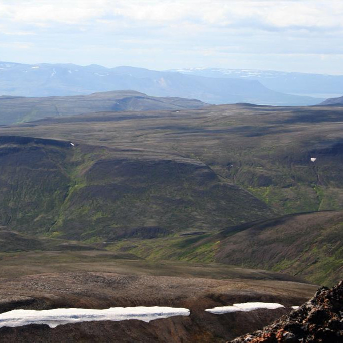 Til vesturs af Kaldbaki