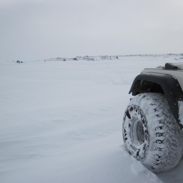 frekar gott færi  ekki mikill snjór en komnir skaflar