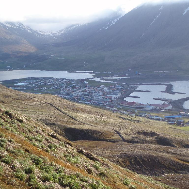 Ólafsfjarðarbær, Skeggjabrekkudalur í baksýn