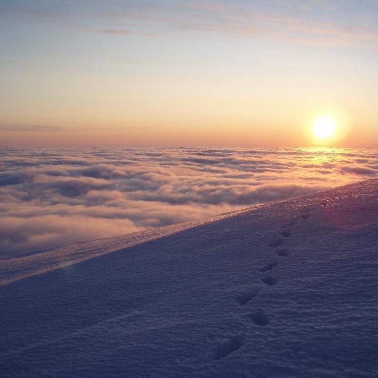 Sólarlag í skýjum