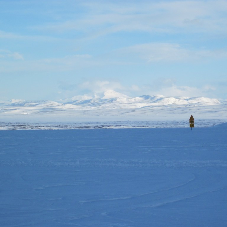 Hefðbundin hringsjá í Dreka þegar bjart er  Snæfell á sýnum stað  í suðaustri