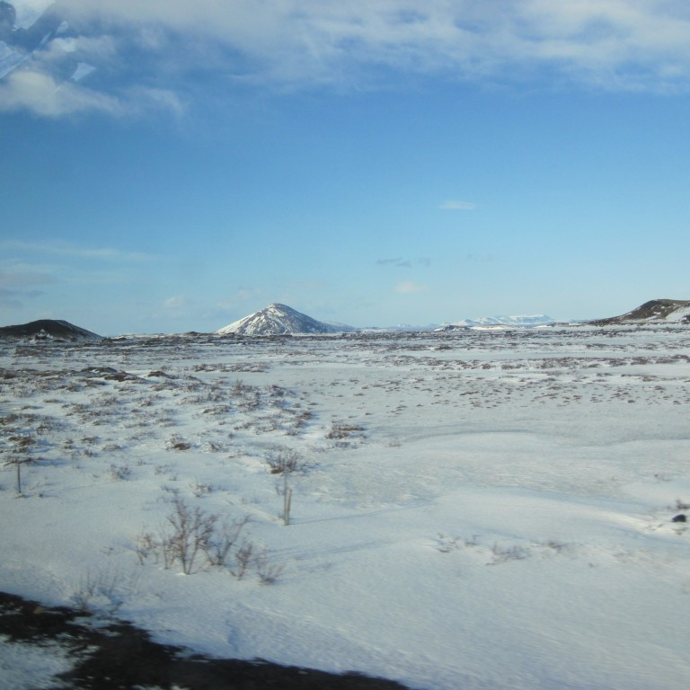 Nálgumst Skútustaði