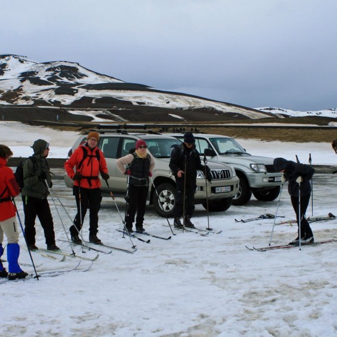 Lagt af stað frá bílastæðinu syðst í Kröfluöskjunni