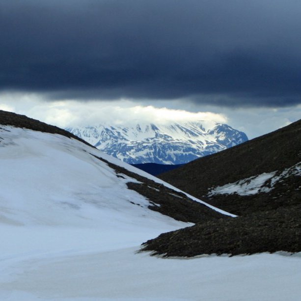 Vestan Hlíðarfjalls: horft suður til Bláfjalls