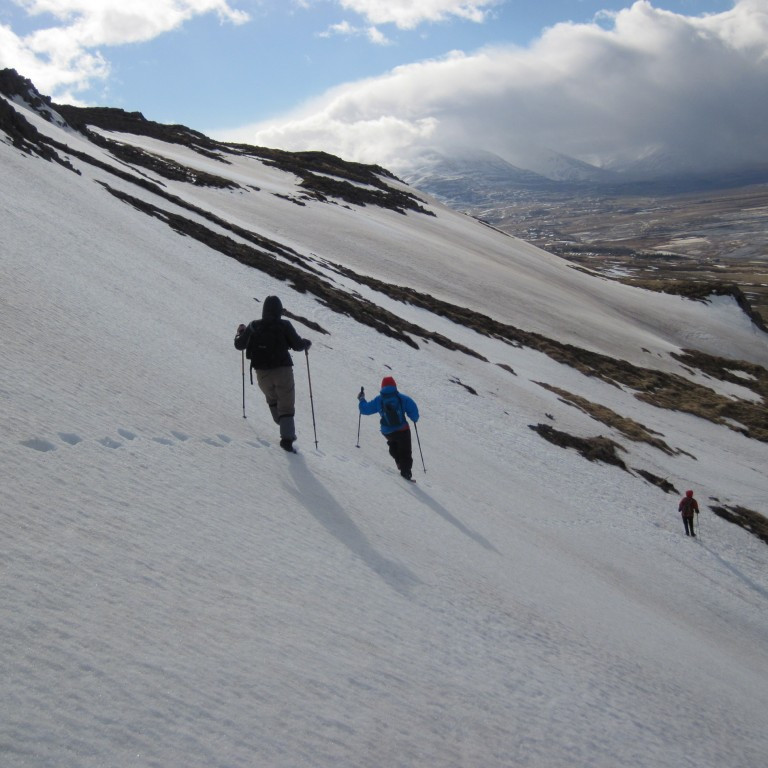 Alveg að komast niður en hér er mesti halli á leiðinni
