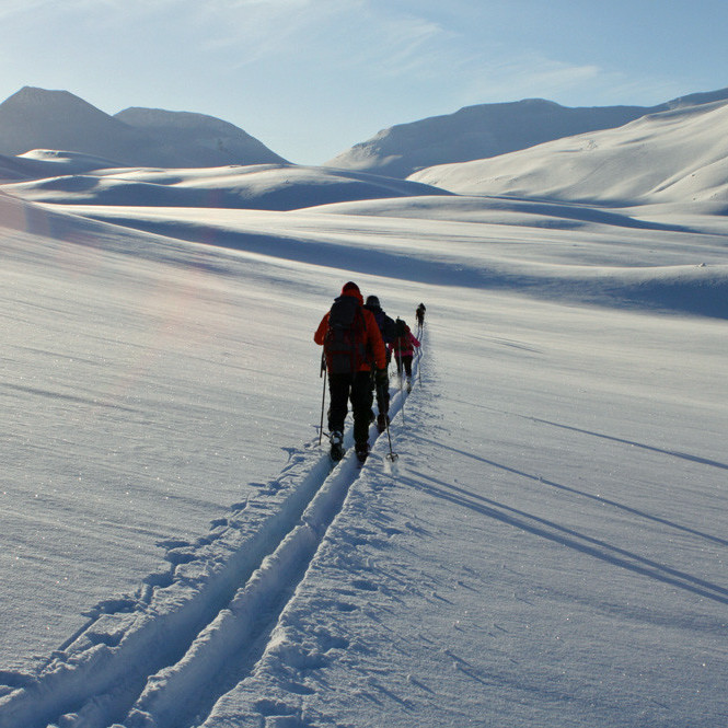 Fagurt er á fjöllum! Á leið frá Fremri-Lambá fram í skálann Lamba.