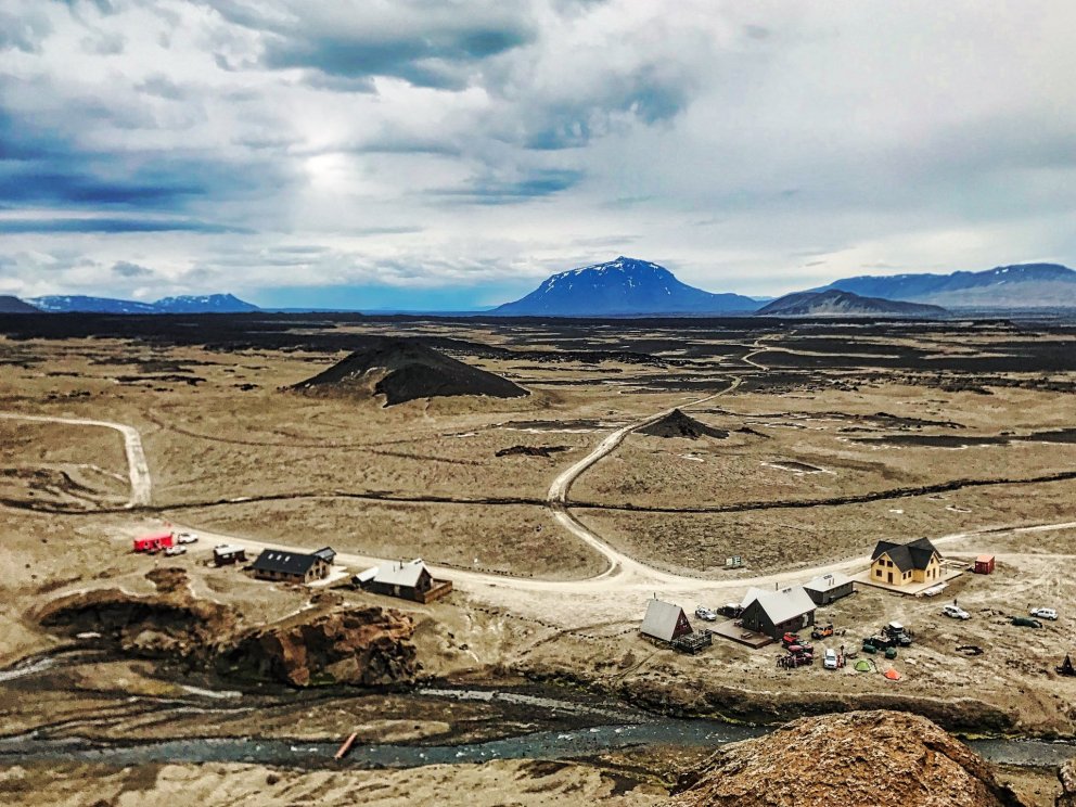 Lokun skála á vegum FFA