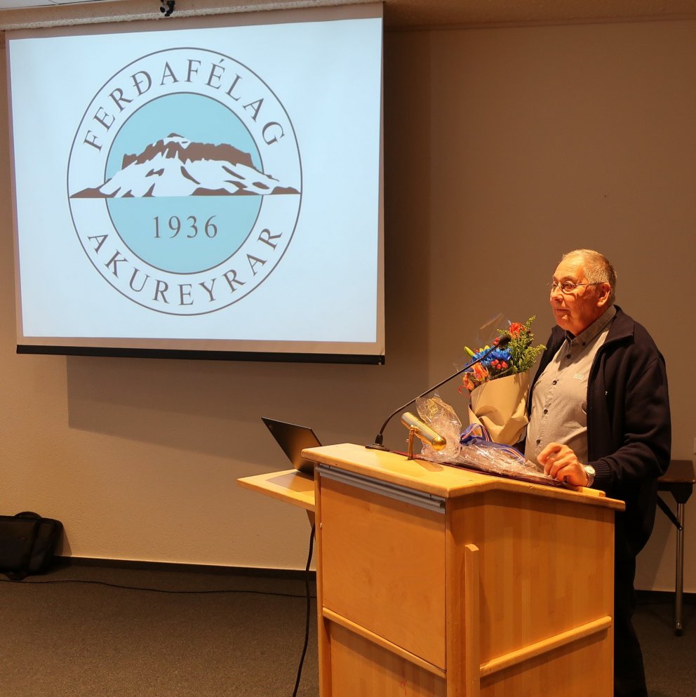 Fréttir af aðalfundi FFA, nýr heiðursfélagi og vinningshafar