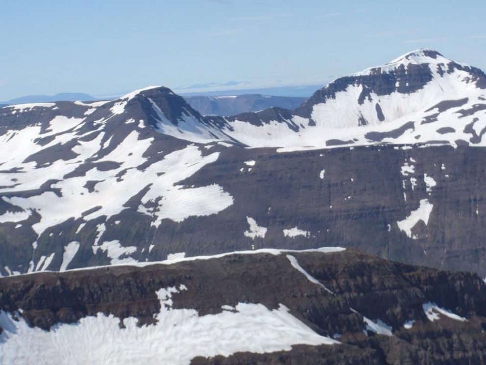 Næsta dagsferð 24. júlí: Almenningshnakki 929 m.