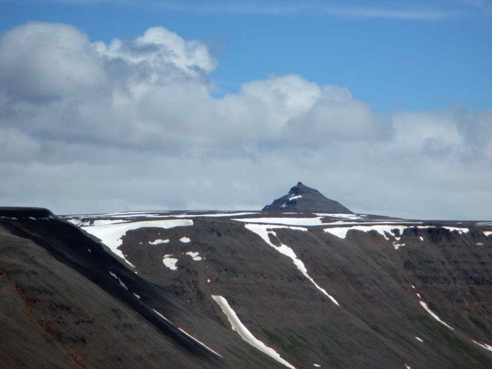 Næsta ferð 12. júní: Grasárdalshnjúkur