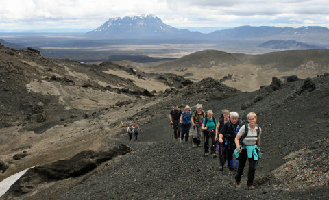 Á leið frá Drekagili vestur yfir Dyngjufjöll í Öskju. Herðubreið í baksýn.